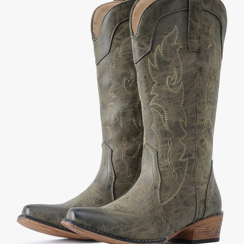 cowgirl boots olive size 11 worn once. i will only accept reasonable offers ty